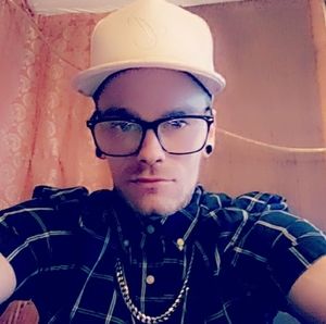 Meet your Posher, Darion